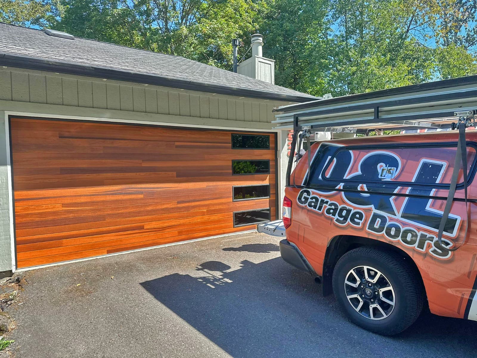 D&L Garage Doors New Garage Door Installation service in Vancouver
